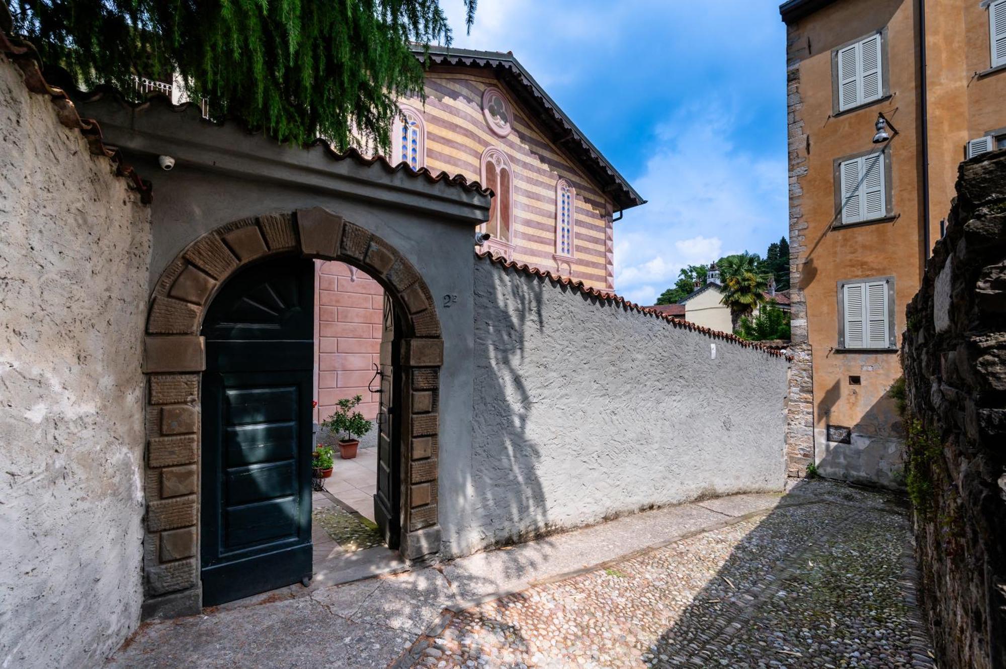 Palazzo Rivola Hotel Bergamo Exterior photo
